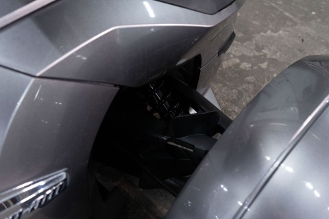 2012 Can-Am Spyder® RT Audio & Convenience in Sacramento, California - Photo 8