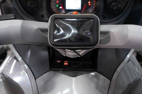 2012 Can-Am Spyder® RT Audio & Convenience in Sacramento, California - Photo 10