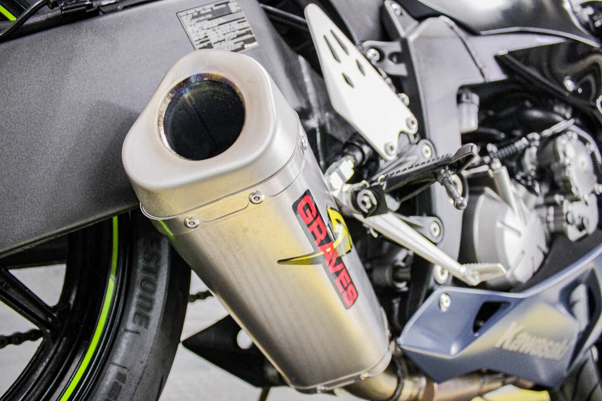 Modified Exhaust - Photo 16