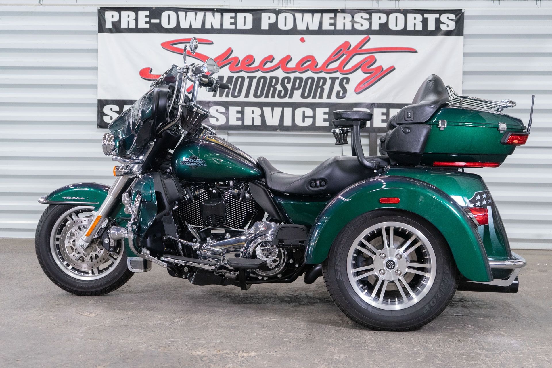 2021 Harley-Davidson Tri Glide® Ultra in Sacramento, California - Photo 2