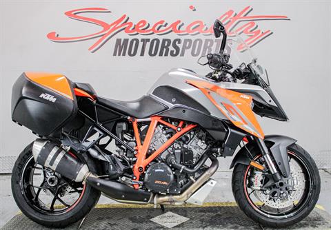 KTM950071 - 2016 - KTM - 1290 Super Duke R Specialty Motorsports - Photo 1