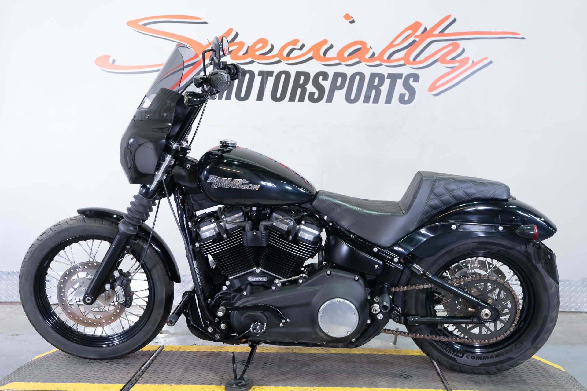 2019 Harley-Davidson Street Bob® 4