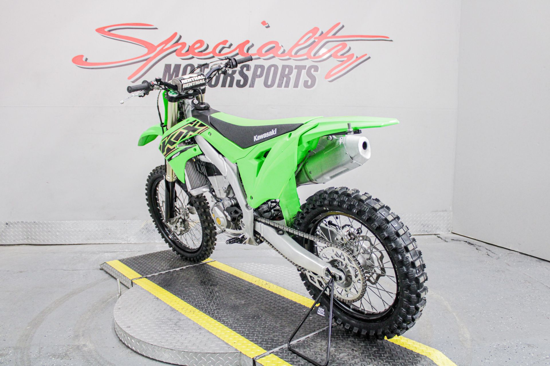 Rear Left Side Angle - Photo 7