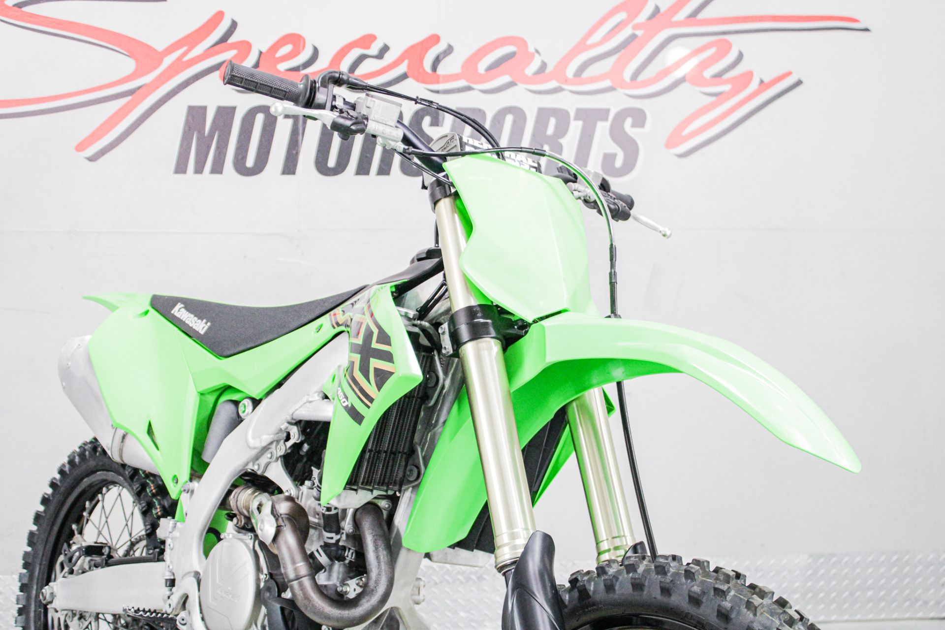 Front Right Zoomed In - Photo 14