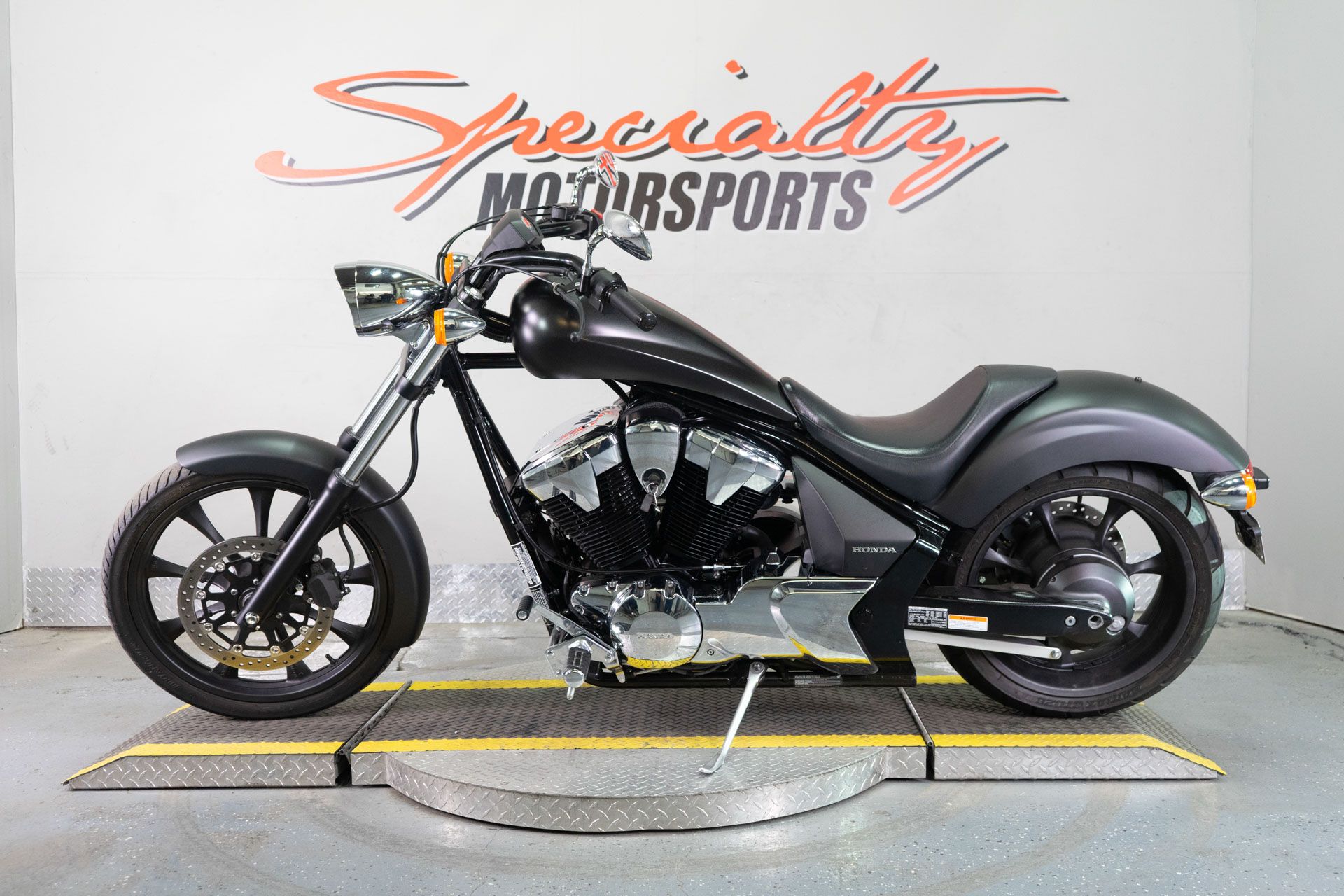 2017 Honda Fury in Sacramento, California - Photo 4