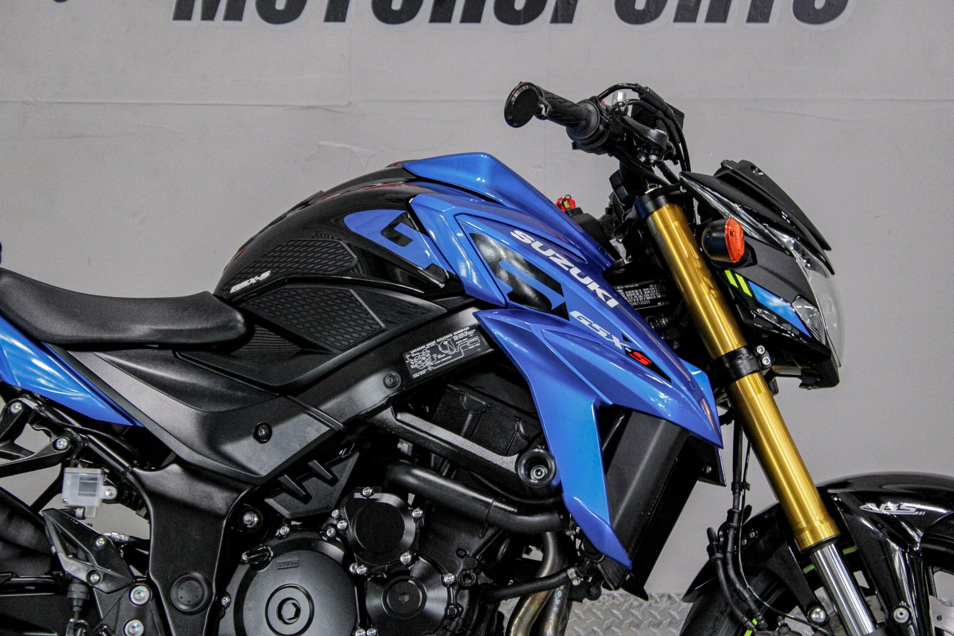 S21様 BATTLAX | | Motorcycle Tires | Bridgestone Corporation