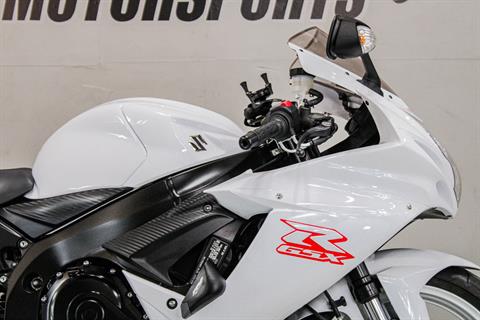 SUZ100652 - 2020 - Suzuki Motor of America Inc. - GSX-R600  Right Handle Bars - Photo 2