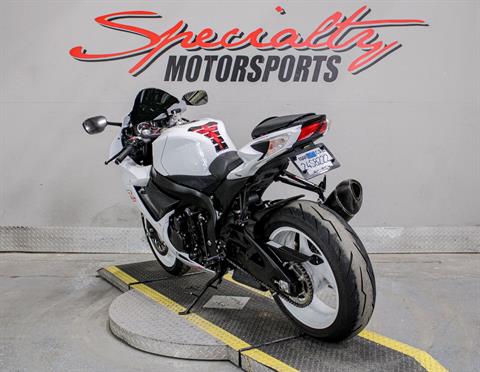 SUZ100532 - 2020 - Suzuki Motor of America Inc. - GSX-R600 Rear Left Side Angle - Photo 7