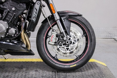 2018 Triumph Street Triple RS in Sacramento, California - Photo 3