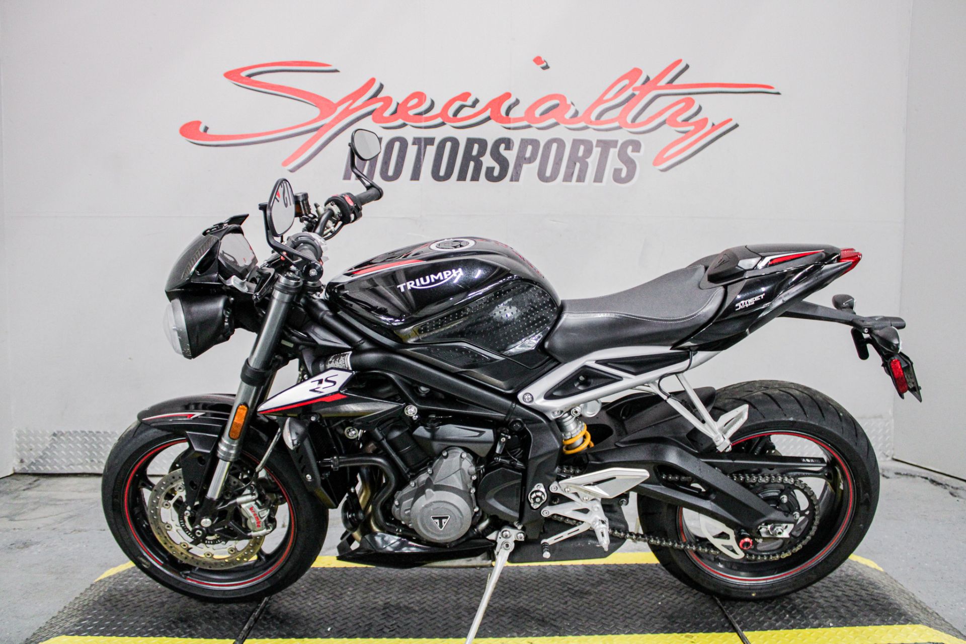 2018 Triumph Street Triple RS in Sacramento, California - Photo 8