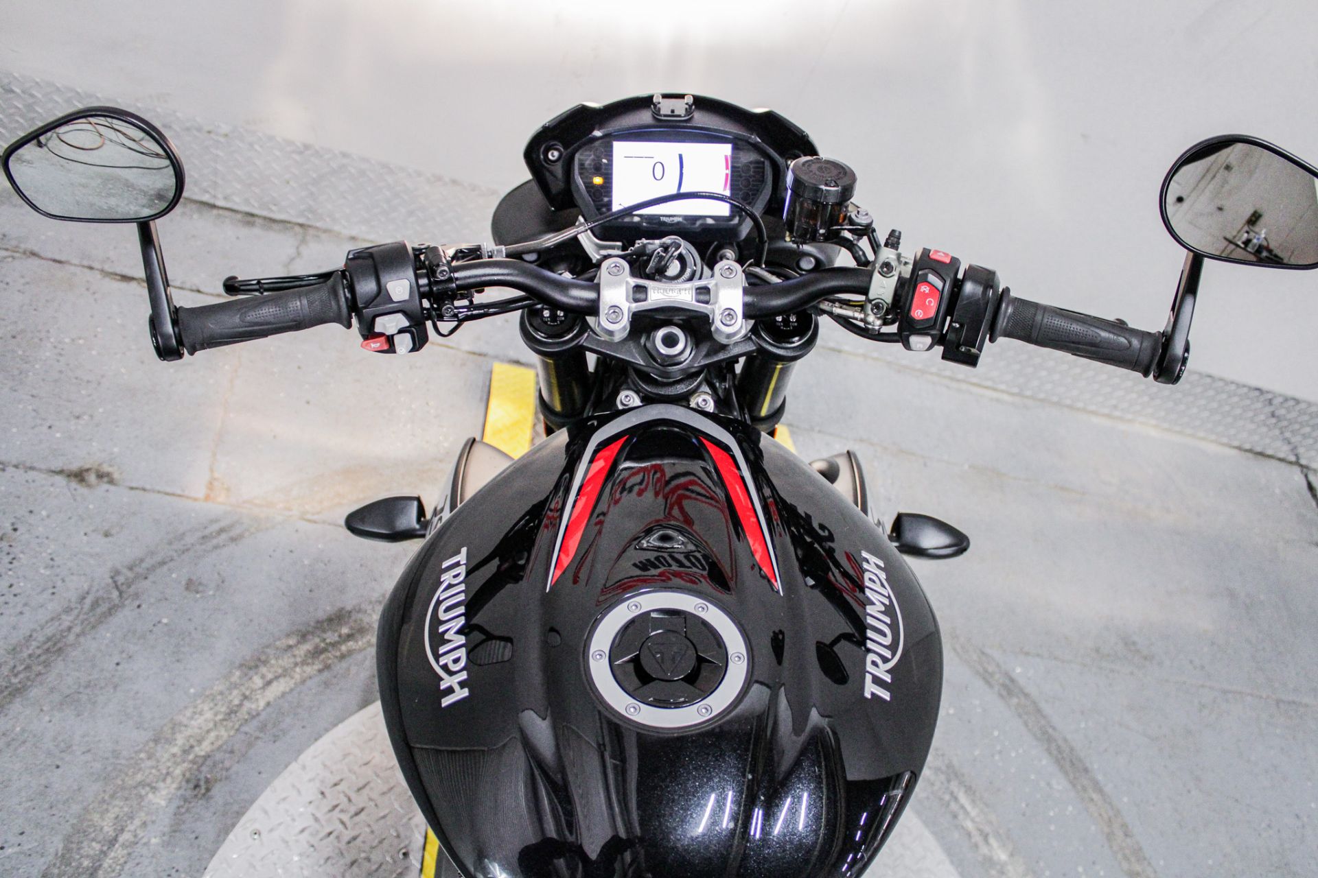 2018 Triumph Street Triple RS in Sacramento, California - Photo 16