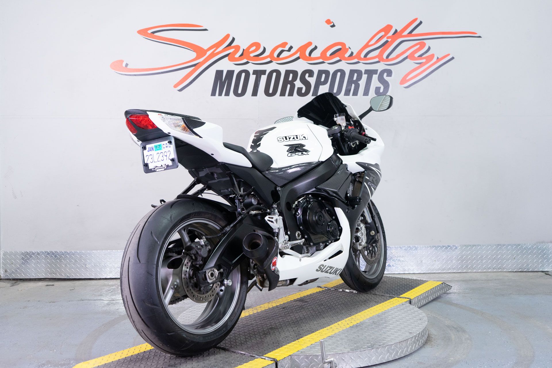 2011 Suzuki GSX-R600™ in Sacramento, California - Photo 6