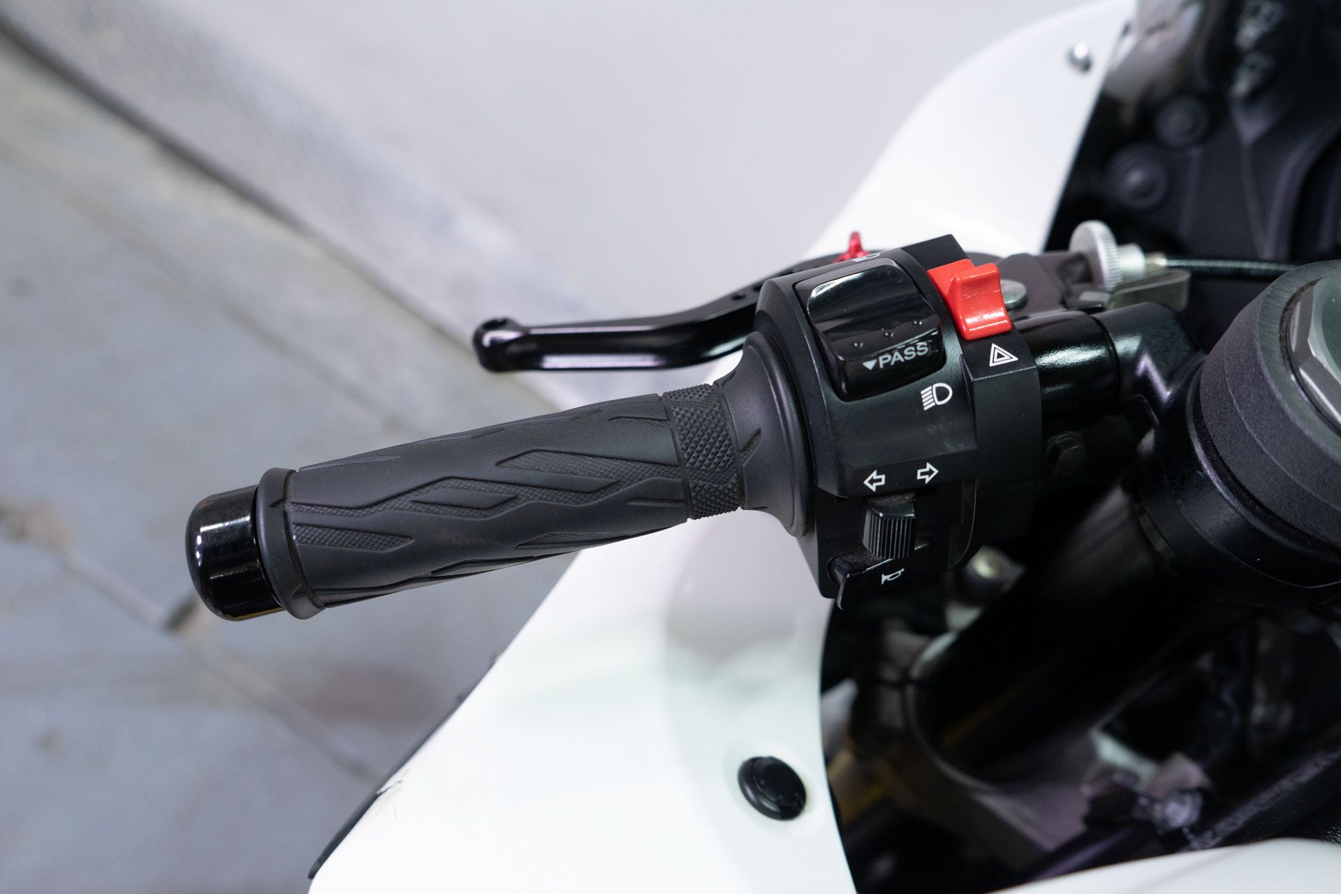 2011 Suzuki GSX-R600™ in Sacramento, California - Photo 15