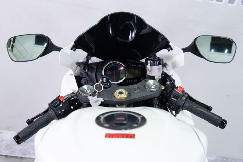 2011 Suzuki GSX-R600™ in Sacramento, California - Photo 17