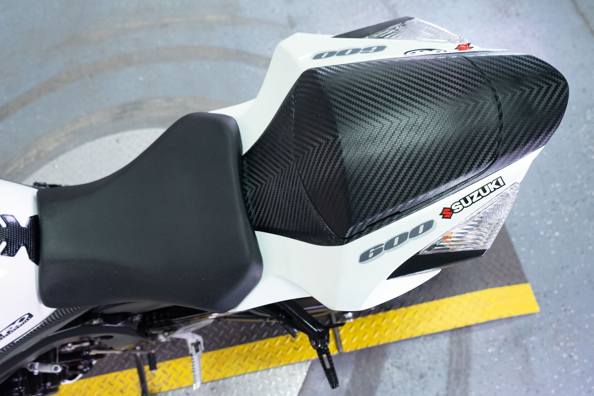 2011 Suzuki GSX-R600™ in Sacramento, California - Photo 20