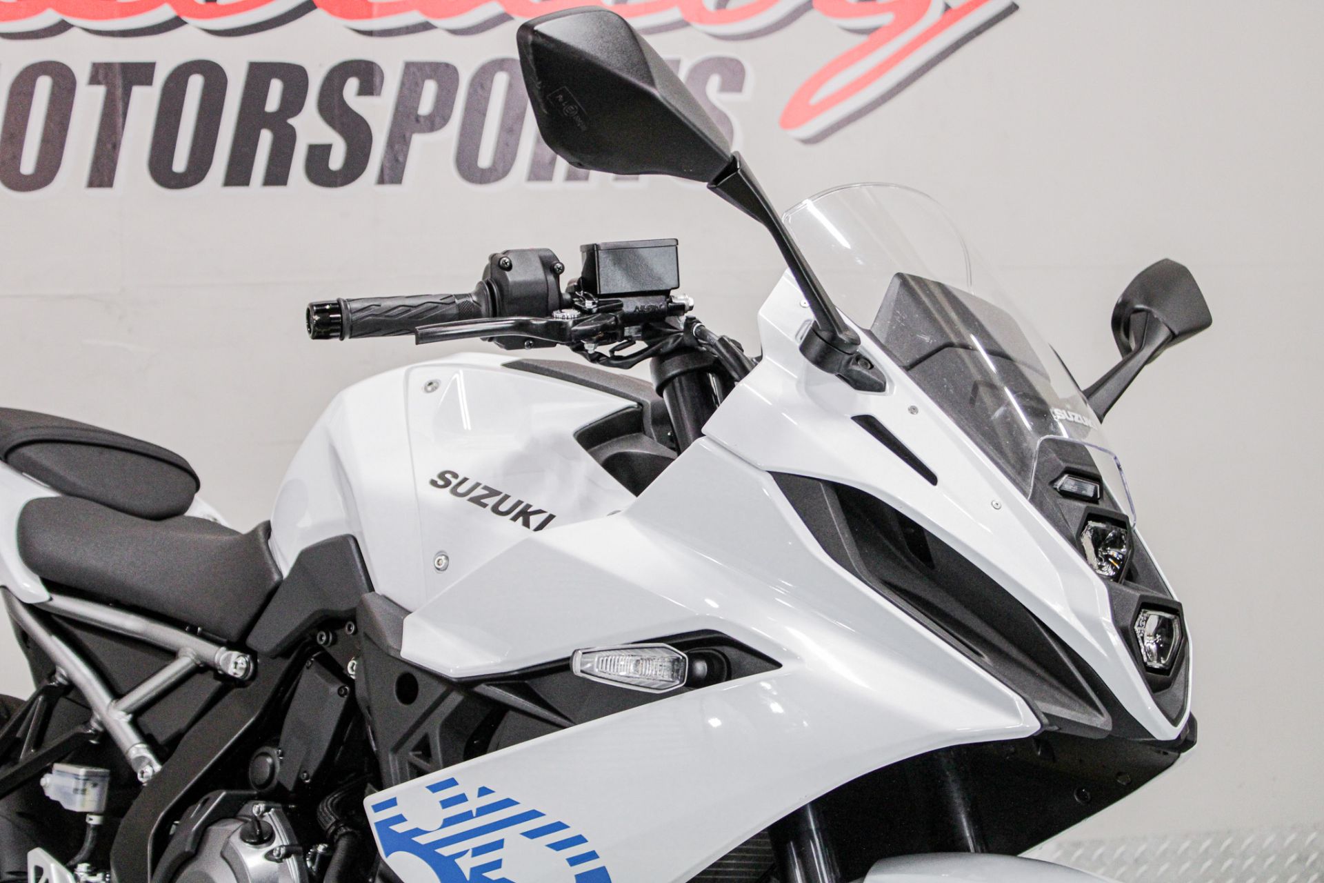 Front Right Zoomed In - Photo 14