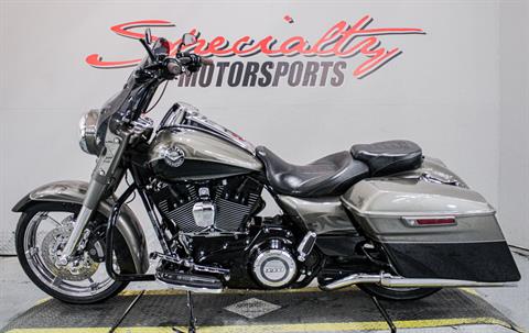 2014 Harley-Davidson CVO™ Road King® in Sacramento, California - Photo 8