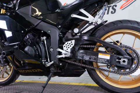 2021 Honda CBR600RR in Sacramento, California - Photo 14