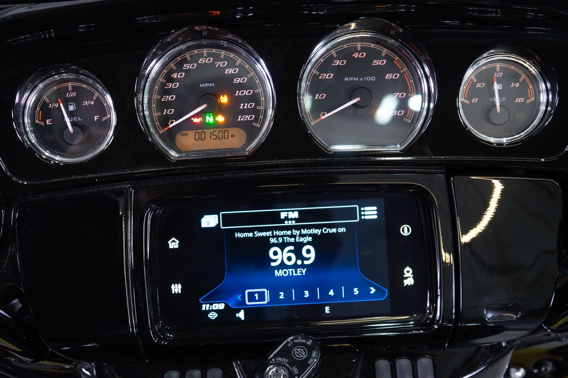 2022 Harley-Davidson Street Glide® Special in Sacramento, California - Photo 21