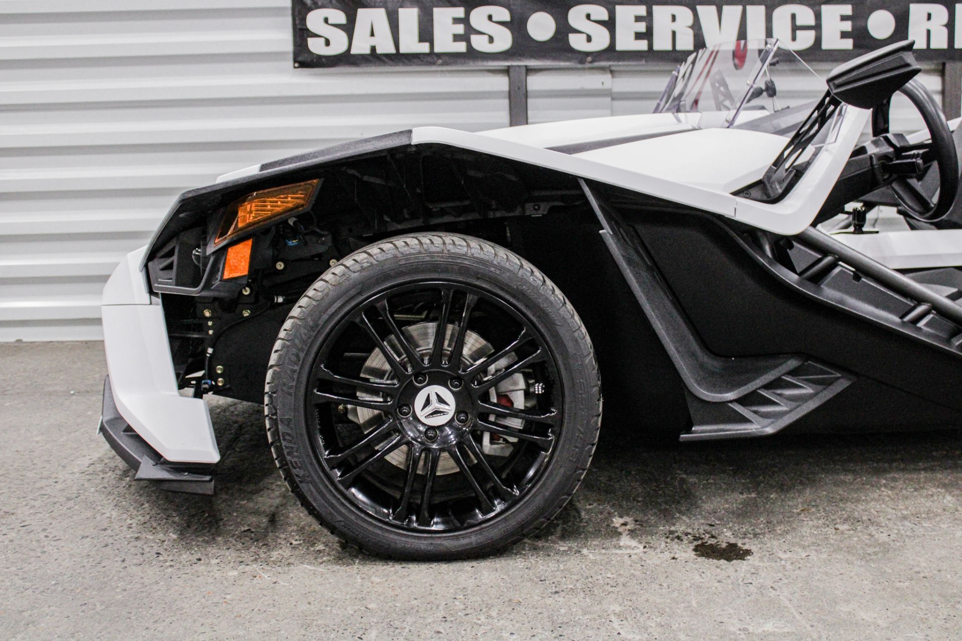 2016 Polaris Slingshot SL LE in Sacramento, California - Photo 5