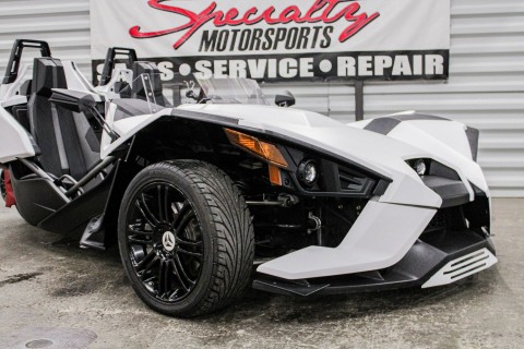2016 Polaris Slingshot SL LE in Sacramento, California - Photo 8