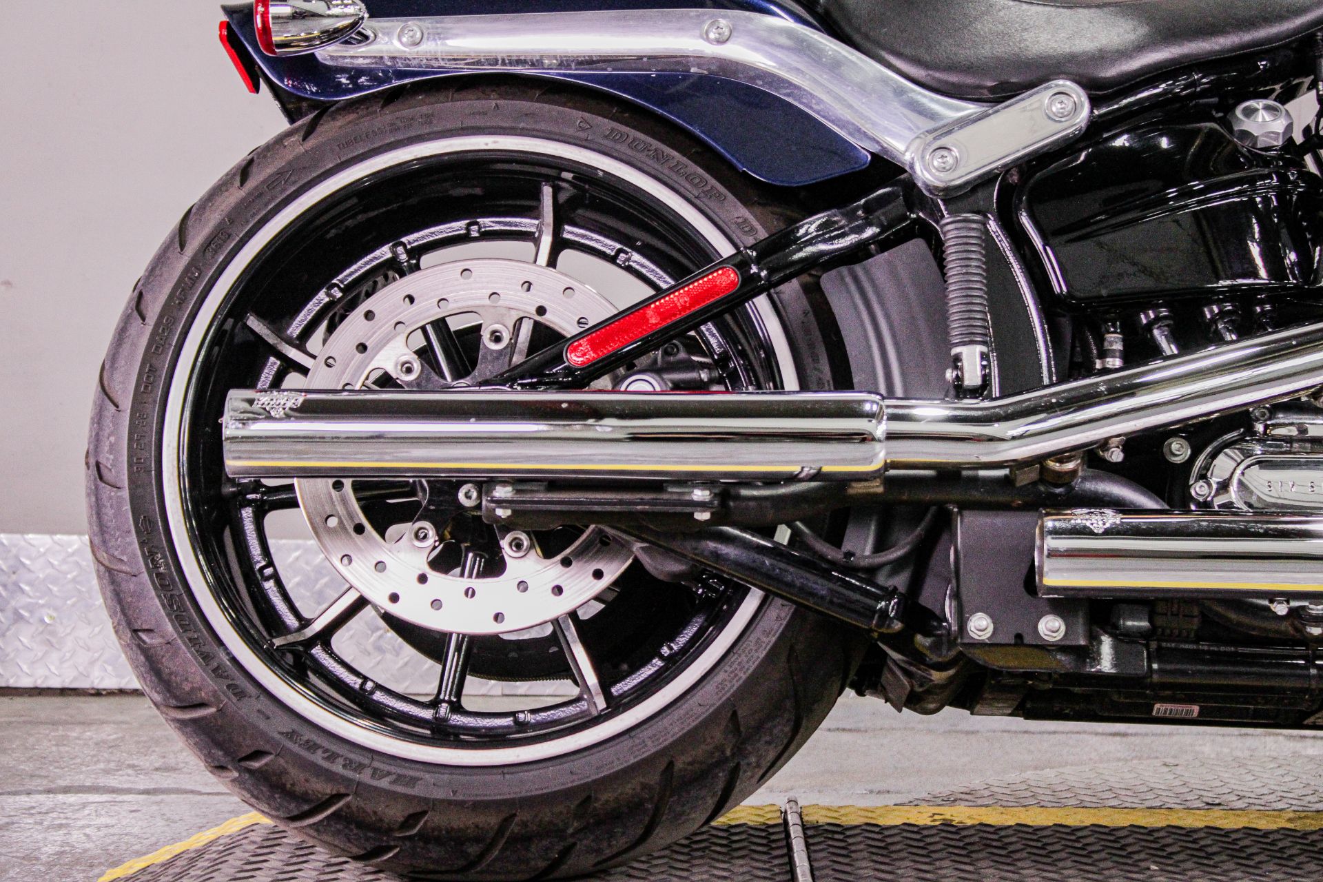 2013 Harley-Davidson Softail® Breakout® in Sacramento, California - Photo 4