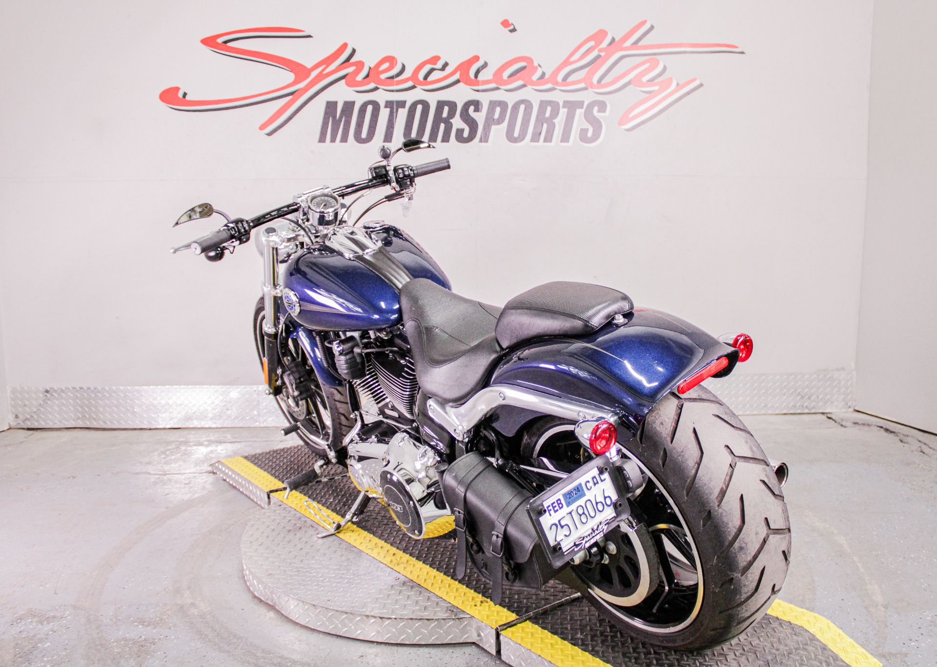 2013 Harley-Davidson Softail® Breakout® in Sacramento, California - Photo 7