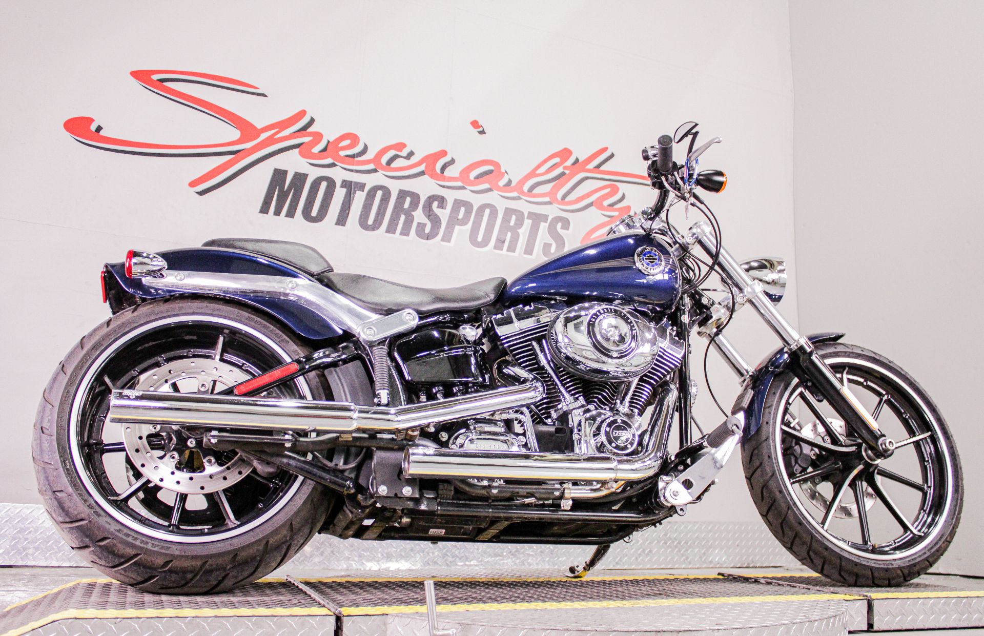 2013 Harley-Davidson Softail® Breakout® in Sacramento, California - Photo 15