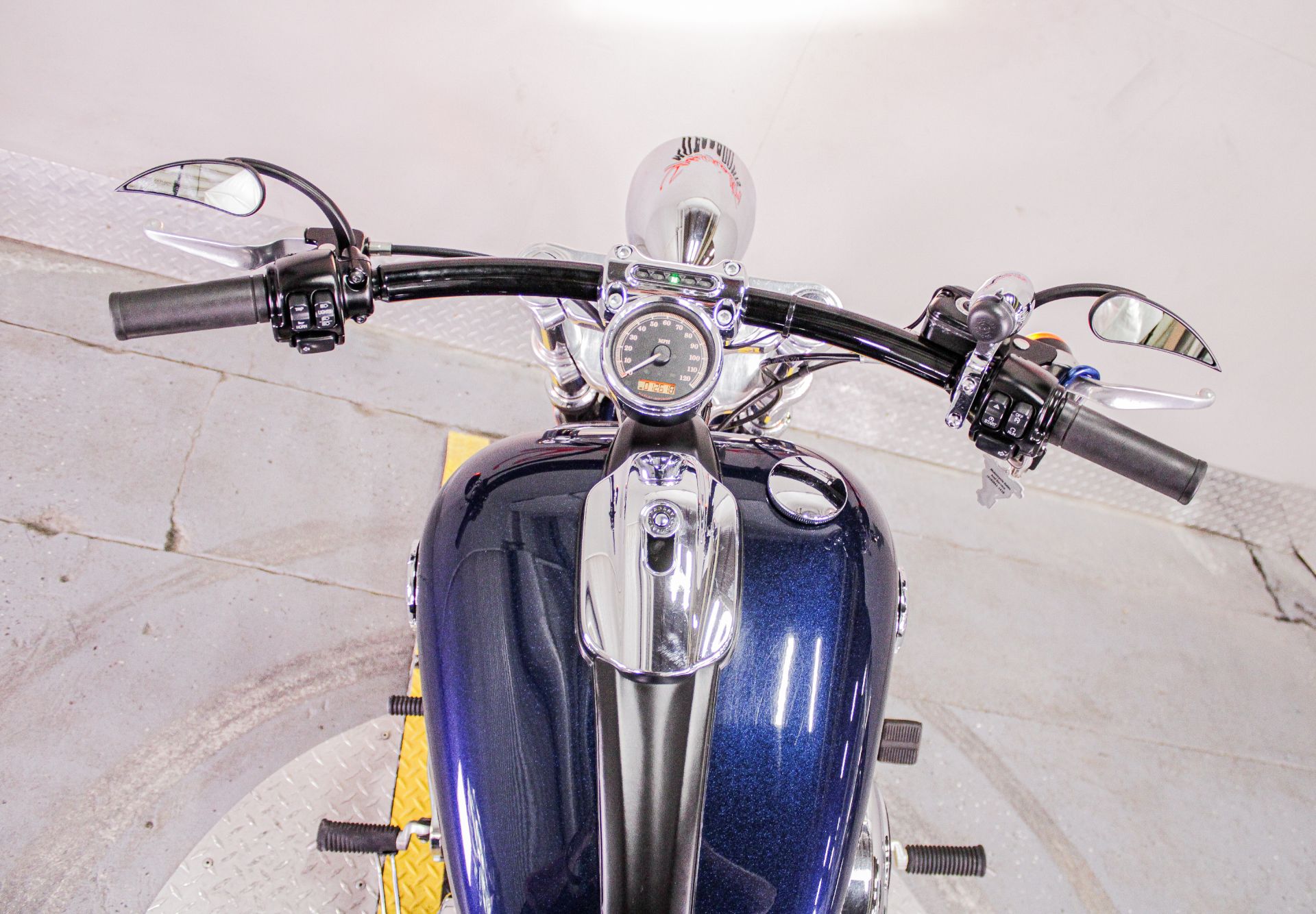 2013 Harley-Davidson Softail® Breakout® in Sacramento, California - Photo 16