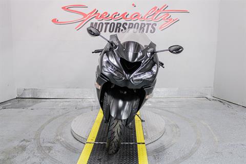 Front View - Photo 12