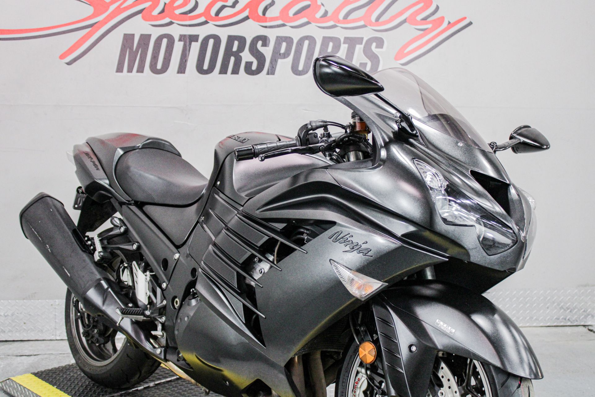 Front Right Zoomed In - Photo 14