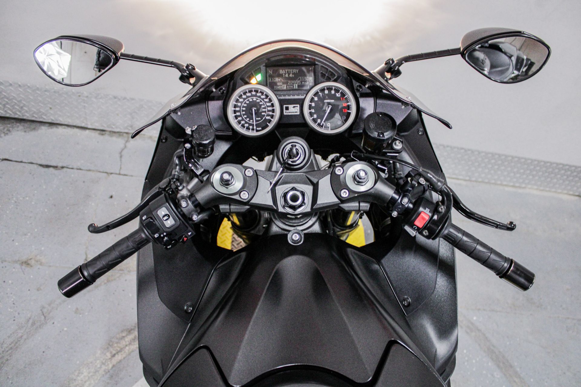 Dashboard - Photo 16