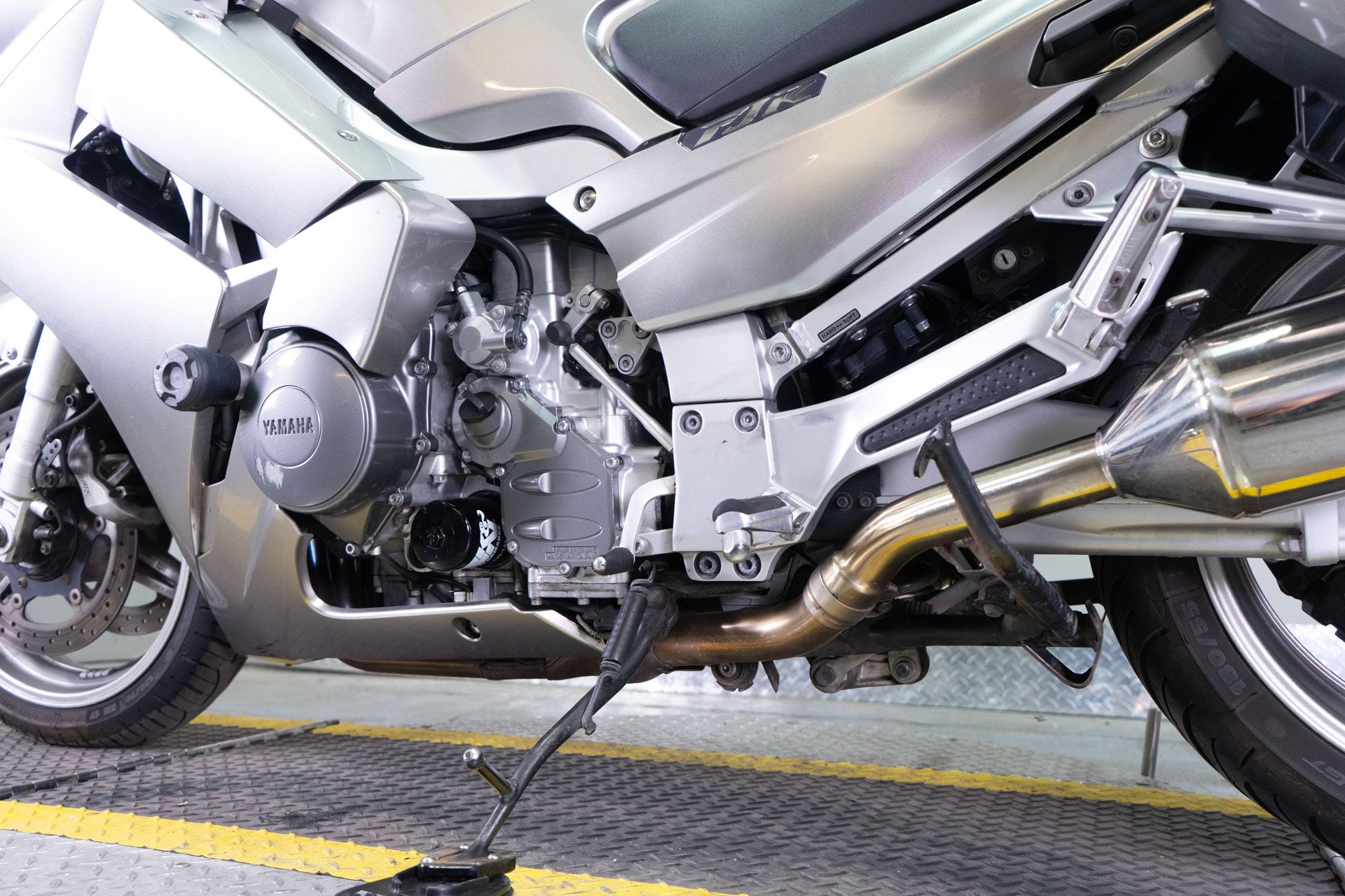 2010 Yamaha FJR1300A in Sacramento, California - Photo 12