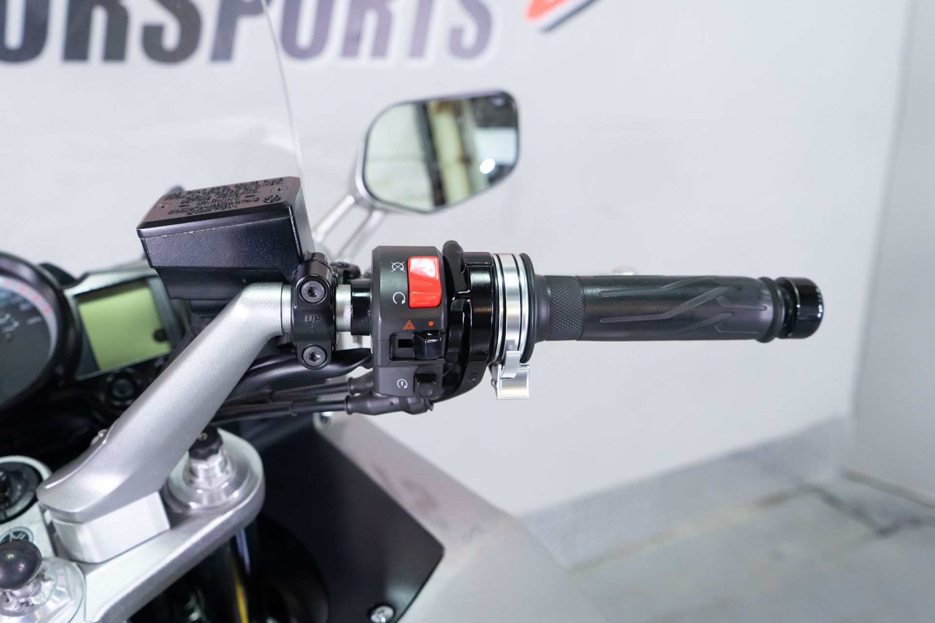 2010 Yamaha FJR1300A in Sacramento, California - Photo 14