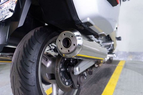 2010 Yamaha FJR1300A in Sacramento, California - Photo 18