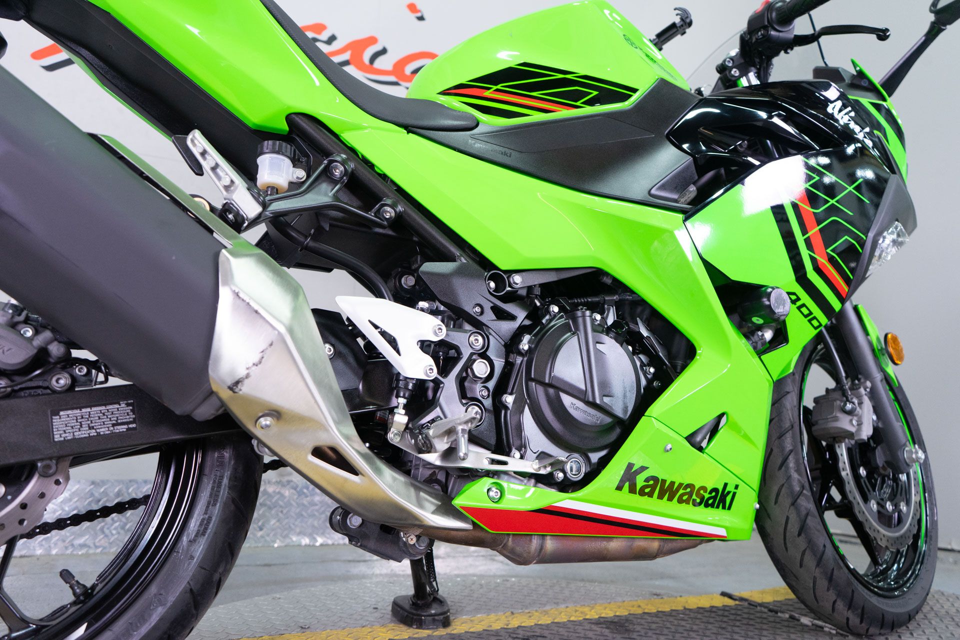 2023 Kawasaki Ninja 400 ABS KRT Edition in Sacramento, California - Photo 9