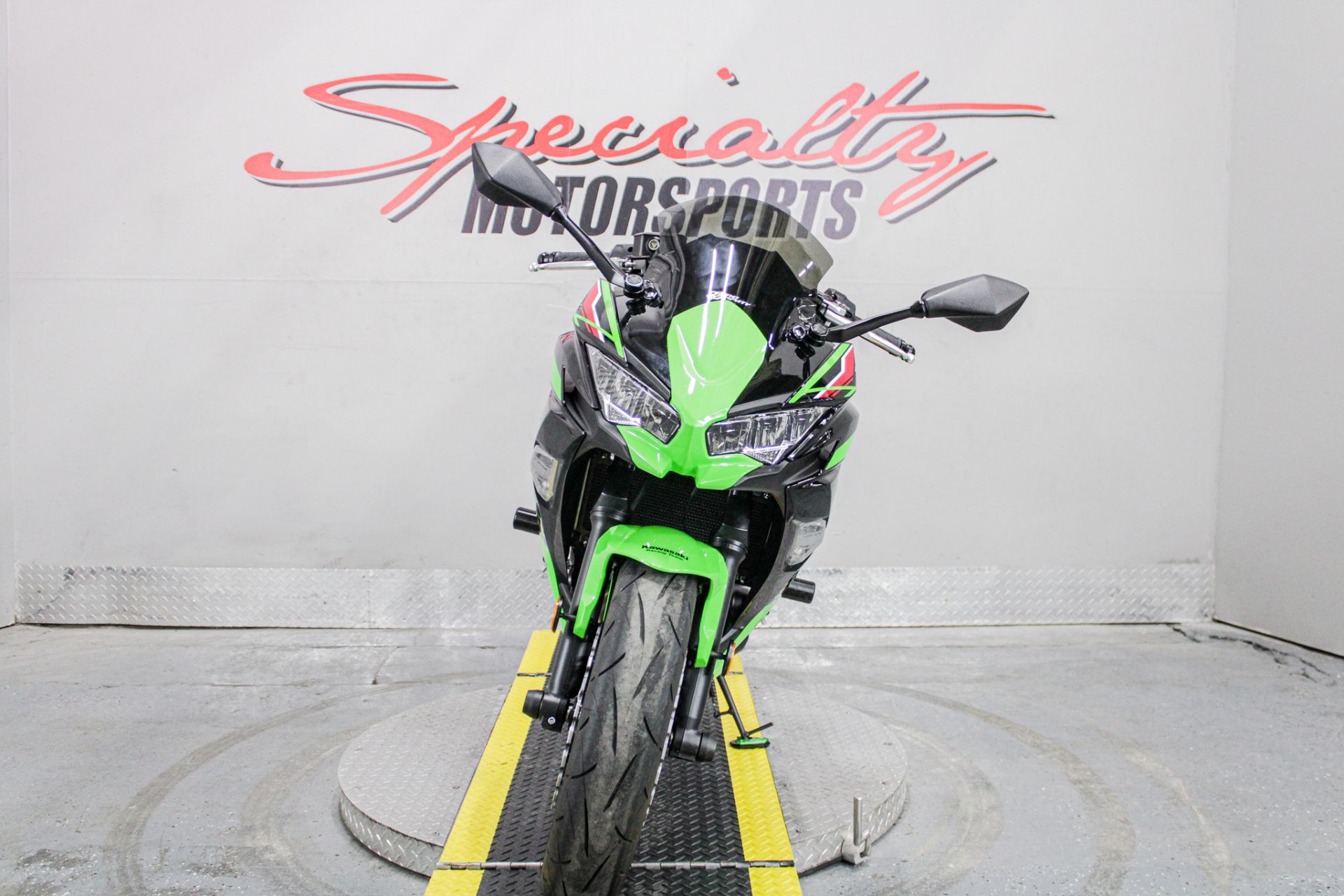 Front View - Photo 12