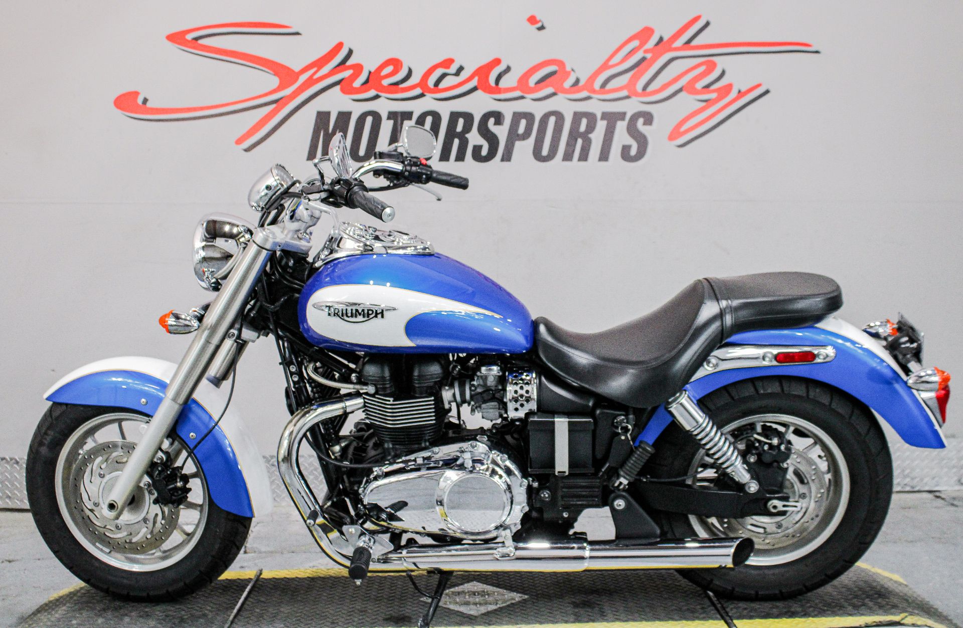 2012 Triumph America in Sacramento, California - Photo 8