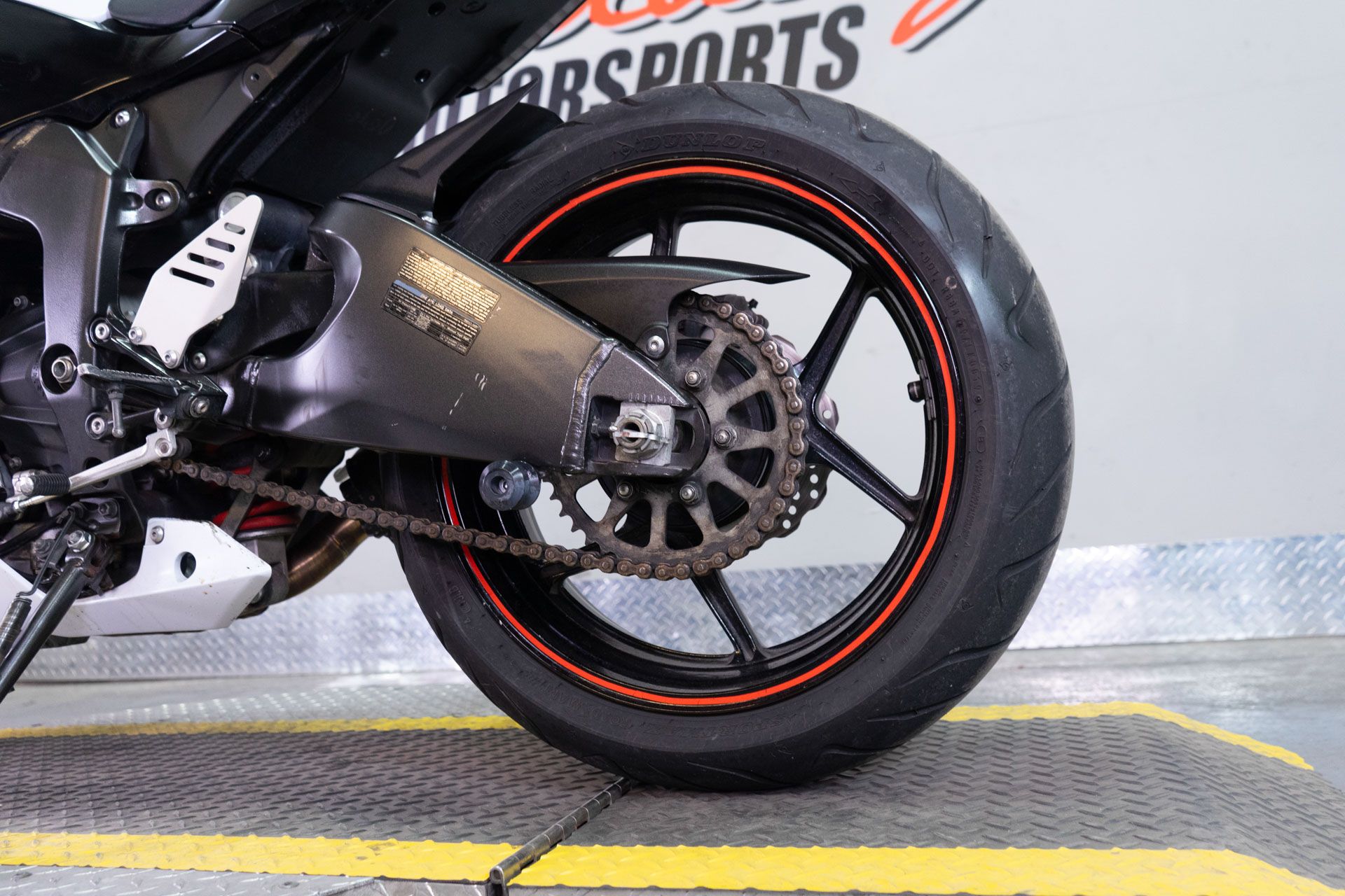 2013 Kawasaki Ninja® ZX™-6R in Sacramento, California - Photo 10