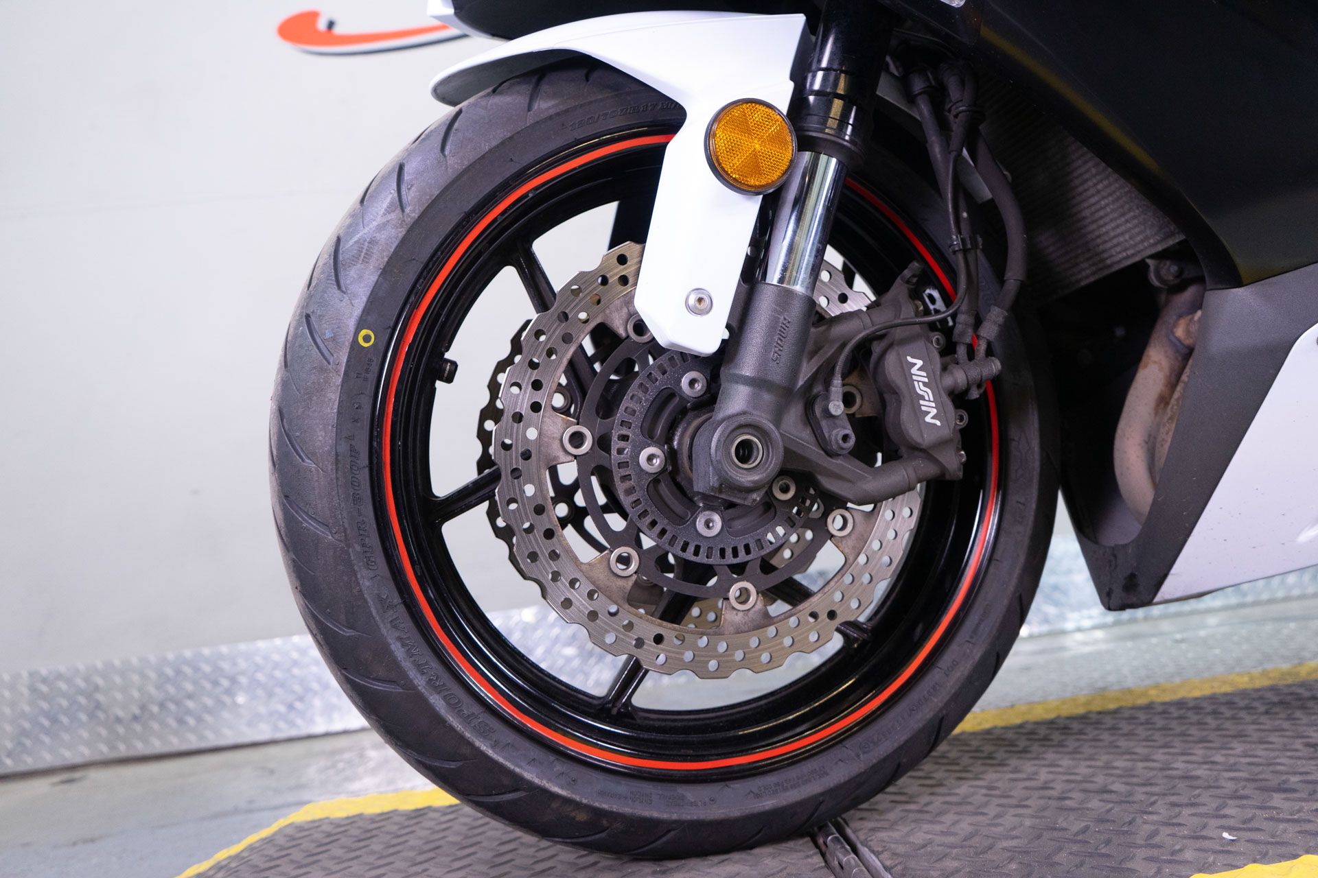 2013 Kawasaki Ninja® ZX™-6R in Sacramento, California - Photo 11