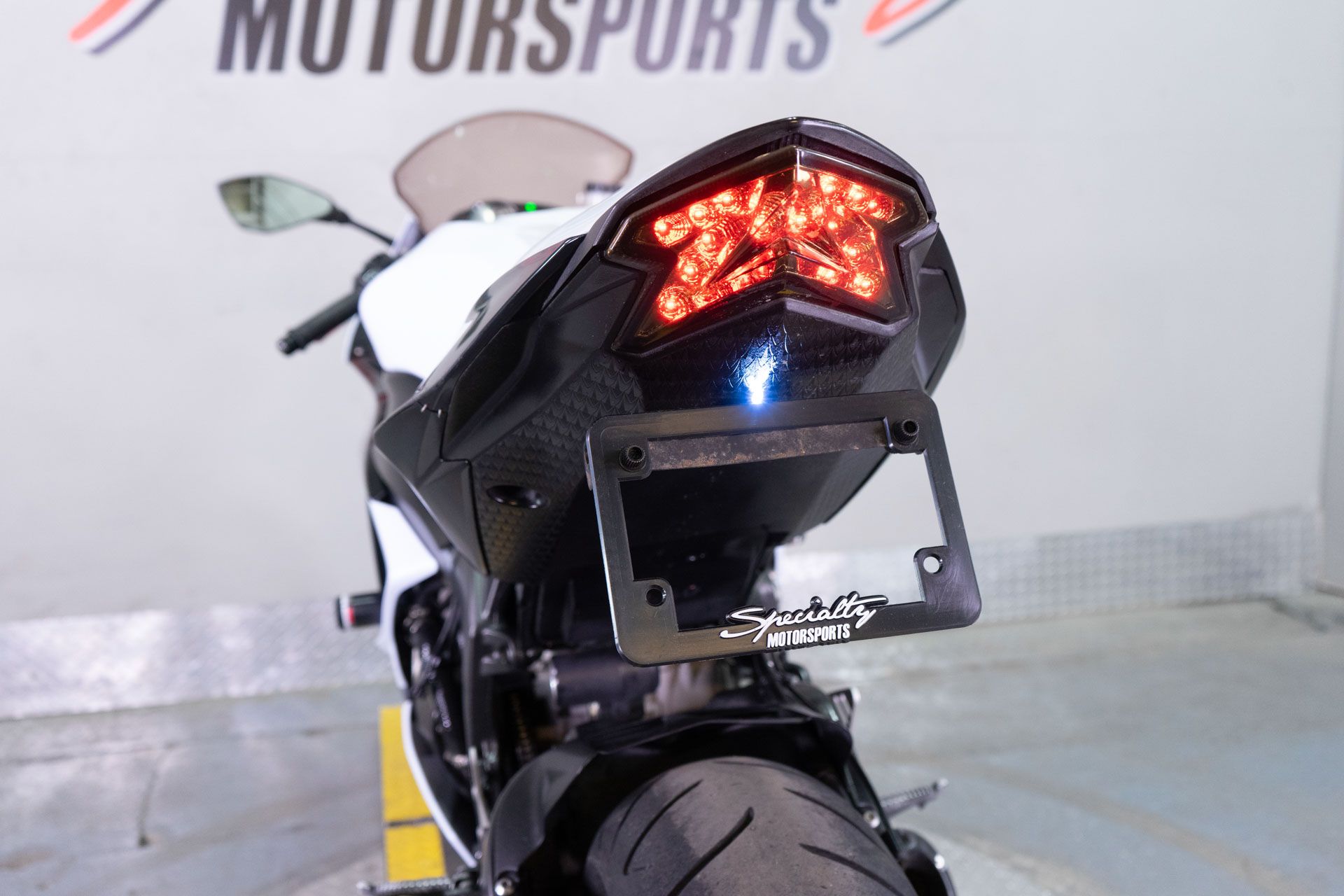 2013 Kawasaki Ninja® ZX™-6R in Sacramento, California - Photo 16