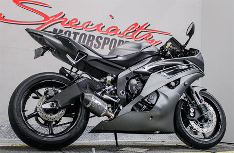 YAM010471 - 2016 - Yamaha Motor Corp., USA - YZF-R6  Lower Right Side Angle - Photo 15