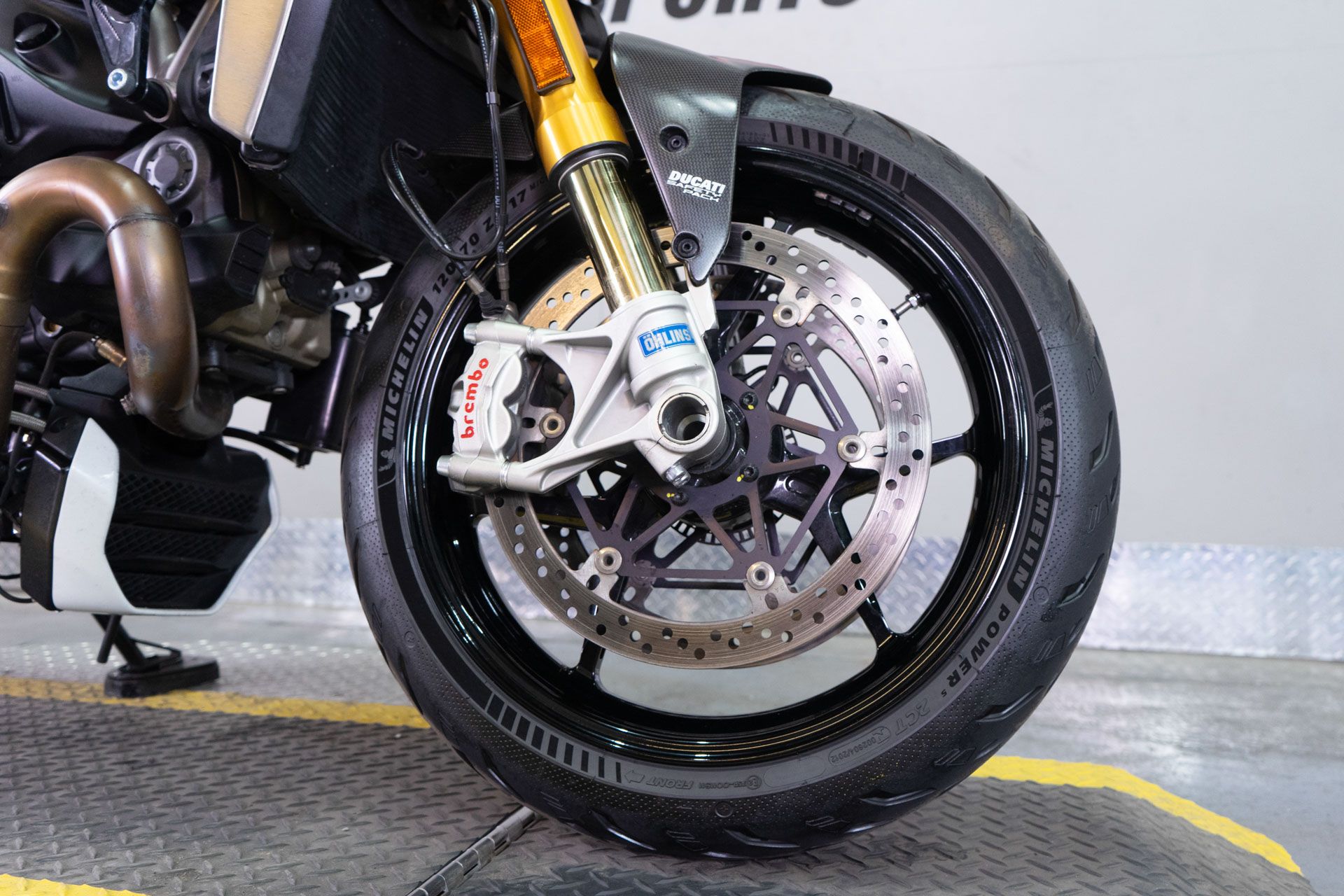 2016 Ducati Monster 1200 S in Sacramento, California - Photo 7