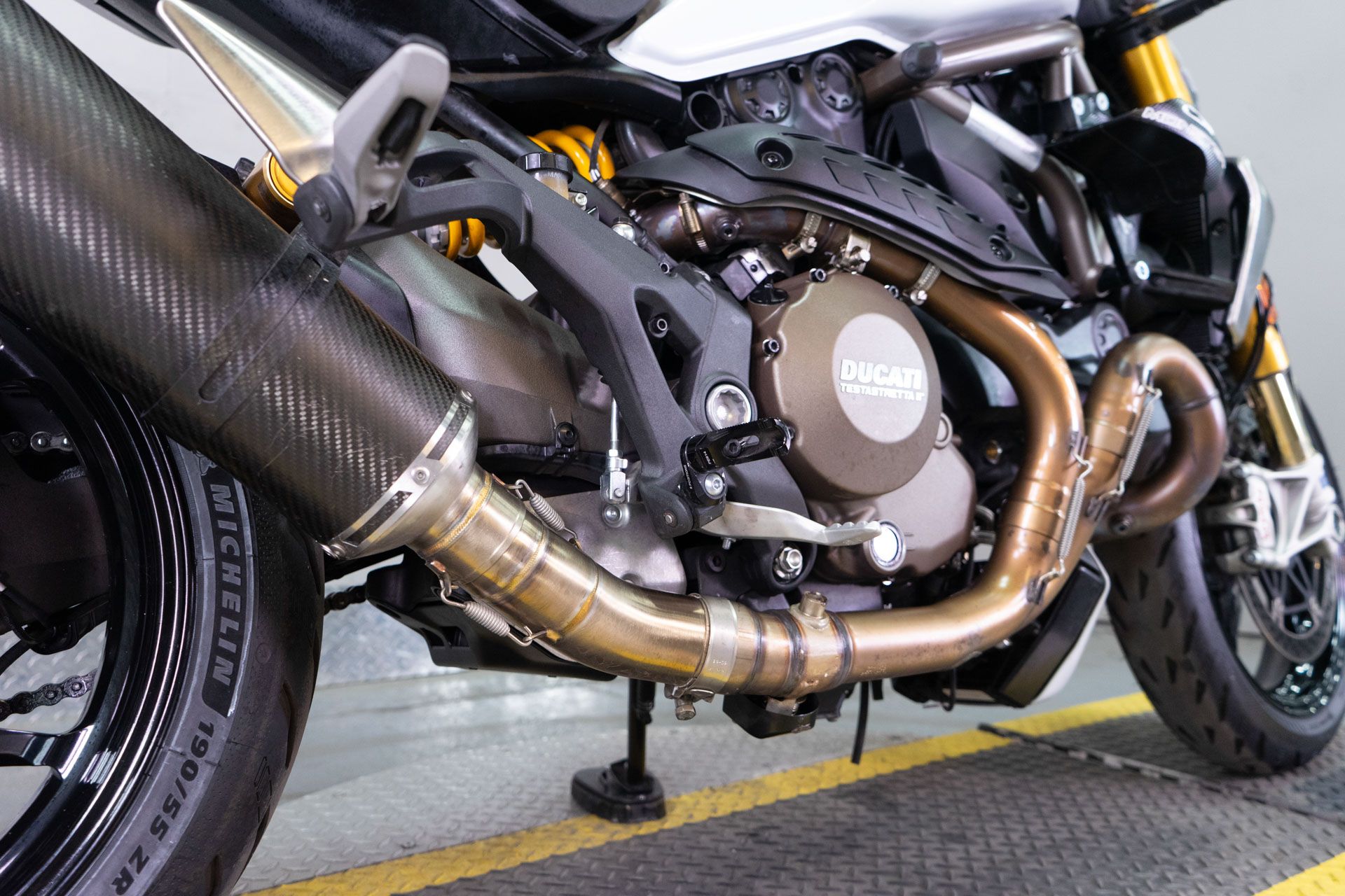 2016 Ducati Monster 1200 S in Sacramento, California - Photo 11