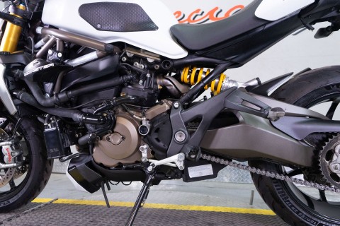 2016 Ducati Monster 1200 S in Sacramento, California - Photo 14