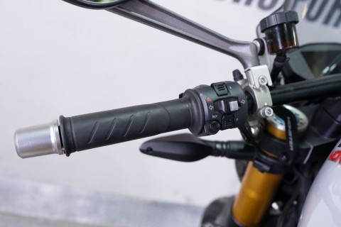 2016 Ducati Monster 1200 S in Sacramento, California - Photo 15