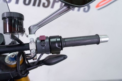 2016 Ducati Monster 1200 S in Sacramento, California - Photo 16