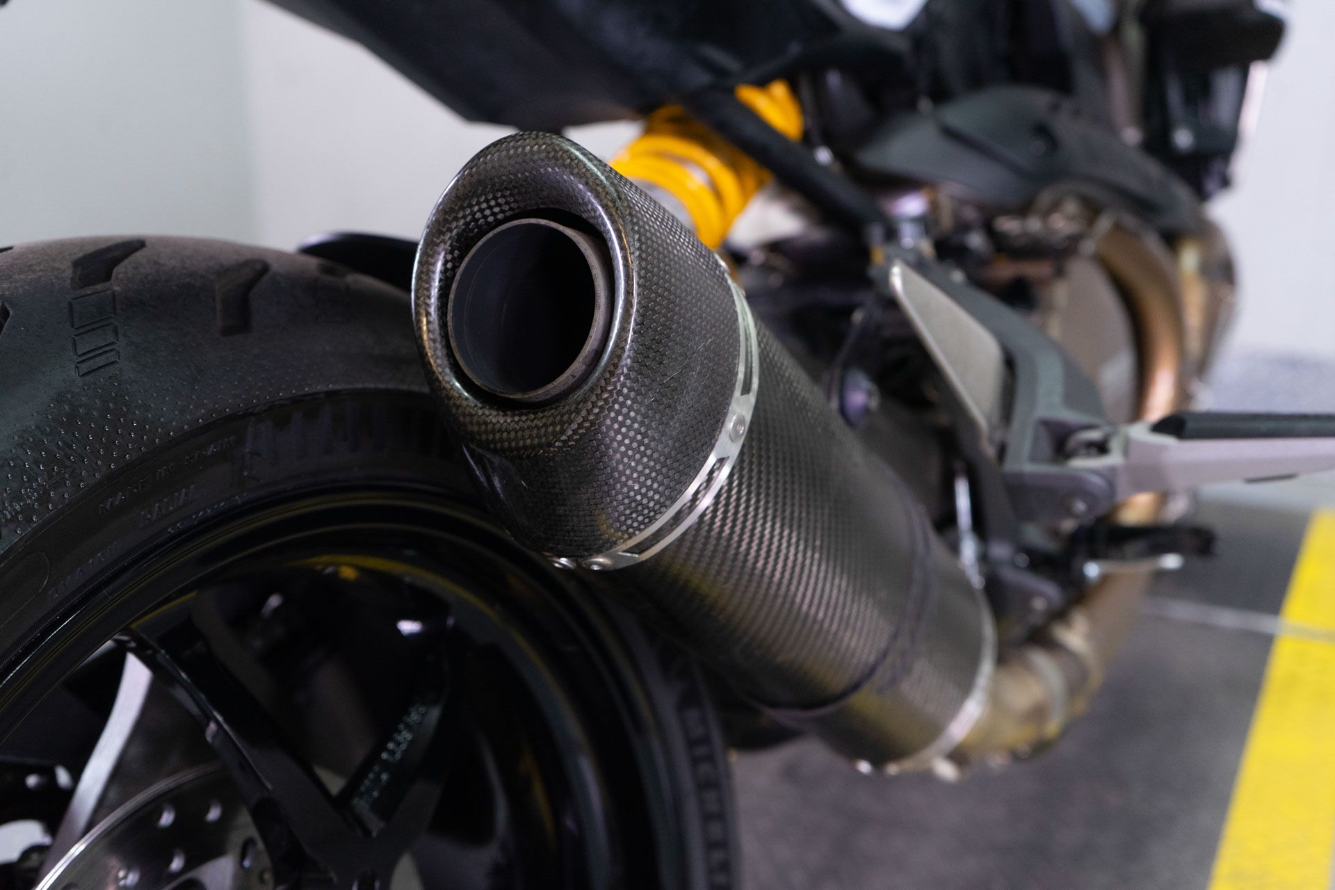 2016 Ducati Monster 1200 S in Sacramento, California - Photo 19