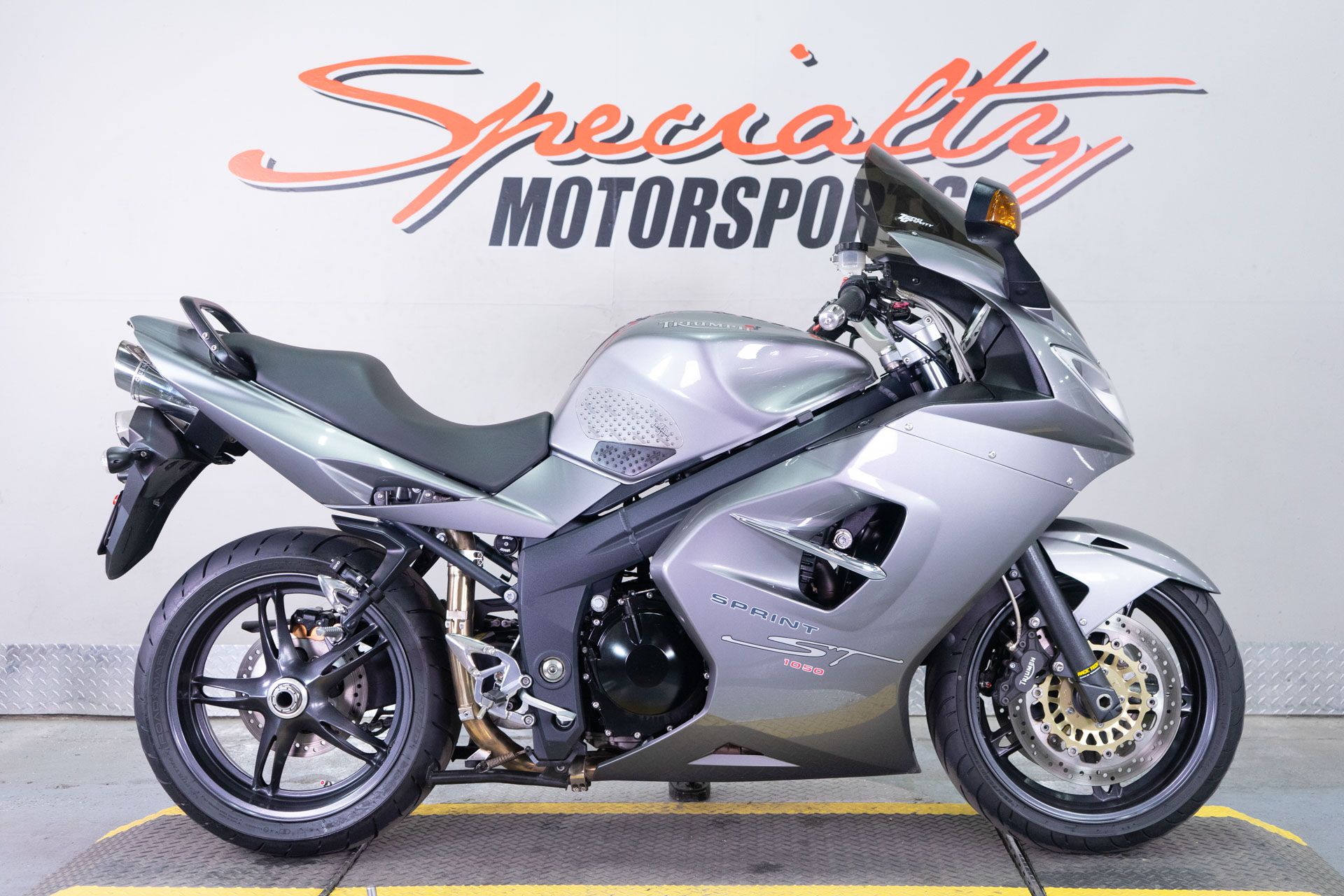 2008 Triumph Sprint ST