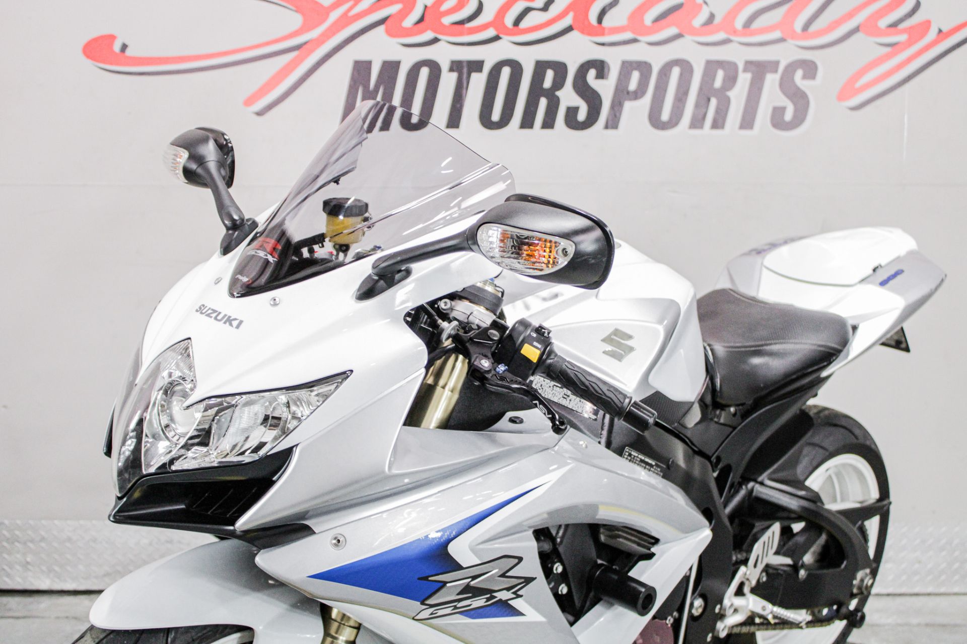 Front Left Zoomed In - Photo 11